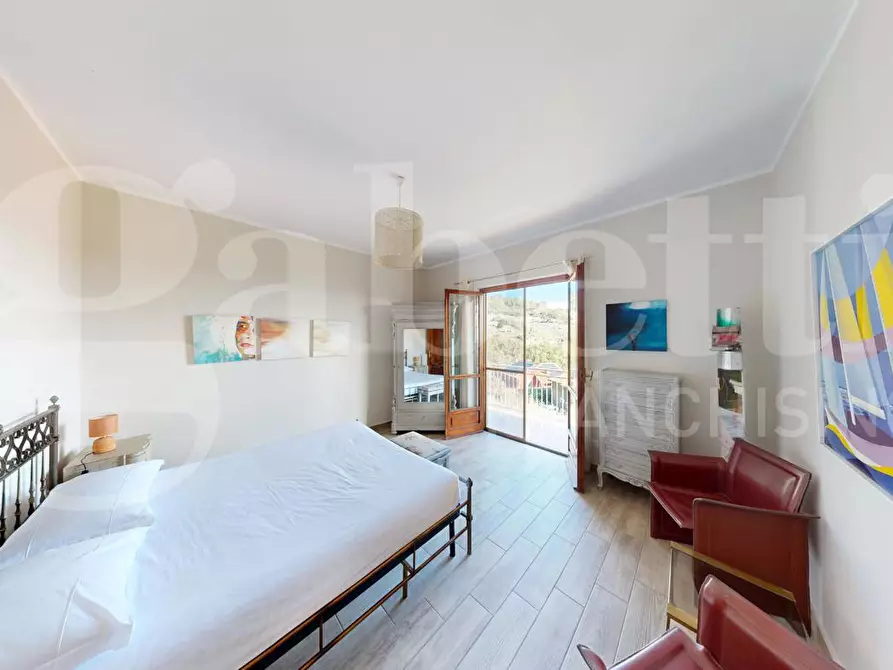 Immagine 31 di Appartamento in vendita  in Via per Gorra a Finale Ligure