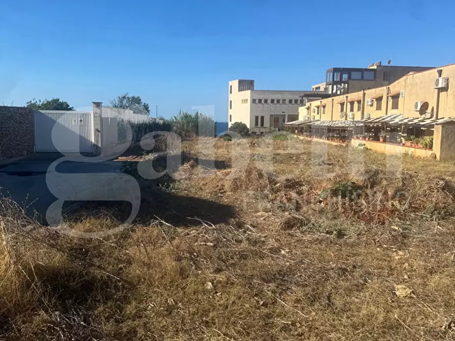 Immagine 5 di Terreno residenziale in vendita  in Via calipso, snc a Castelvetrano