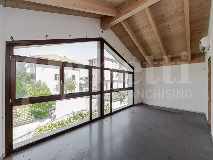 Immagine 14 di Ufficio in vendita  in Via Vezzani, 3 a Bernareggio
