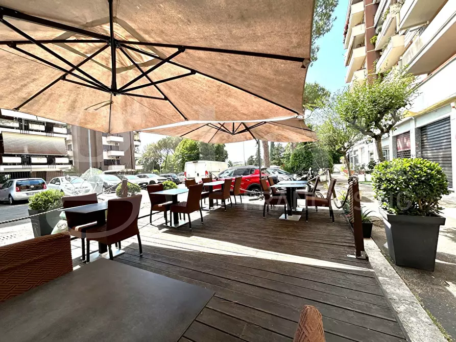 Immagine 4 di Bar / Ristorante in vendita  in Via Elio Vittorini, 45/47 a Roma