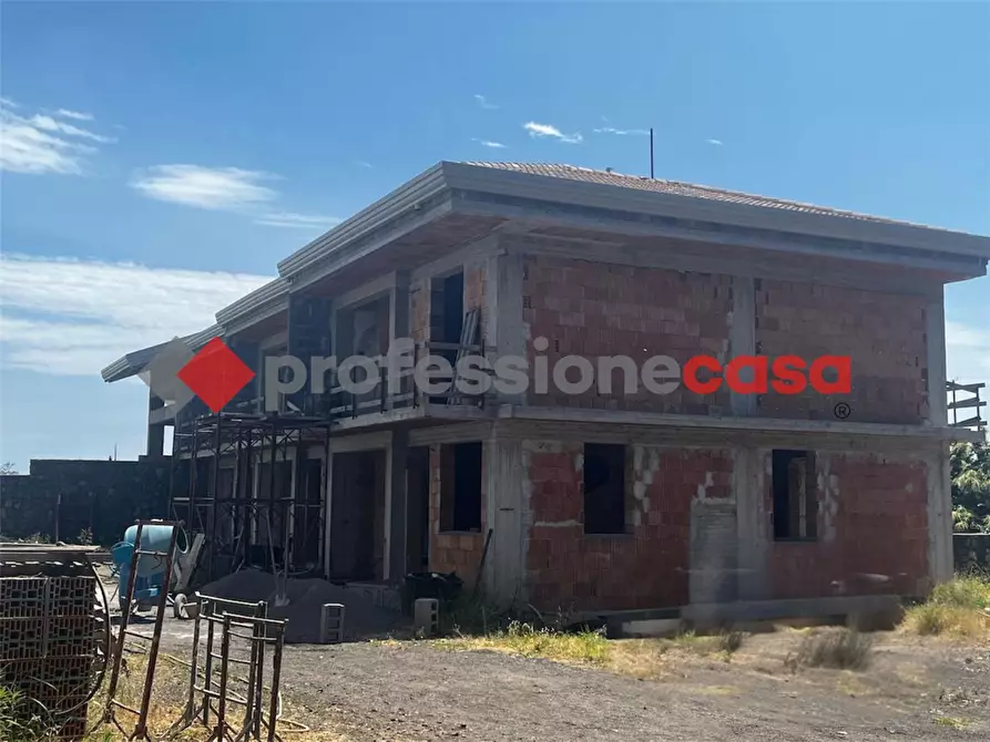 Immagine 1 di Villetta a schiera in vendita  in Via Spirito Santo a Aci Sant'antonio