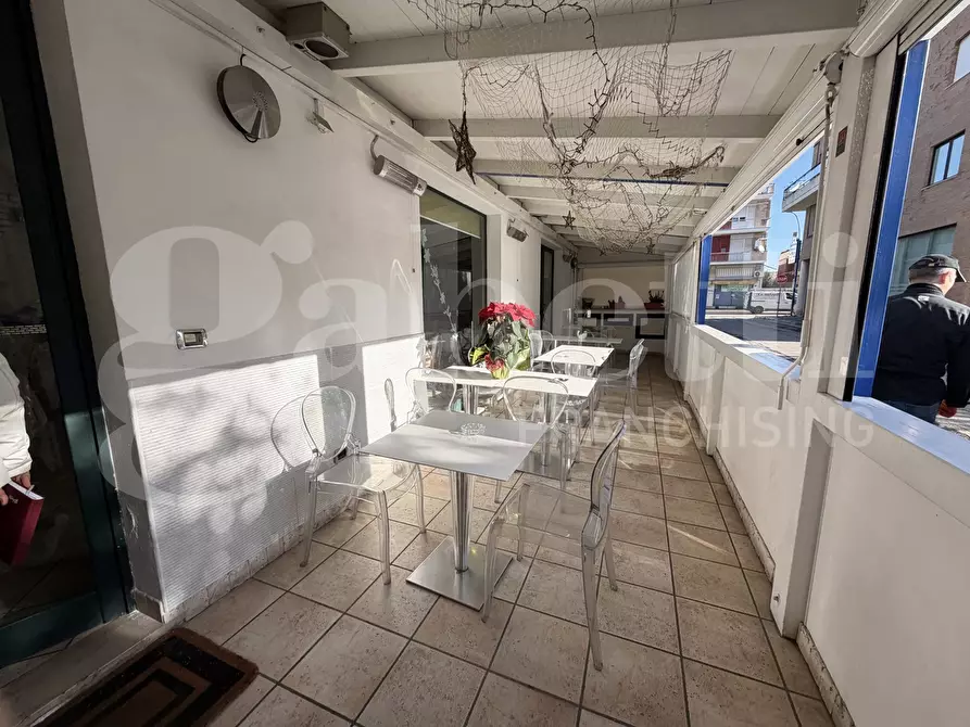 Immagine 2 di Bar / Ristorante in vendita  in Via Montezebio, 4 a Giulianova