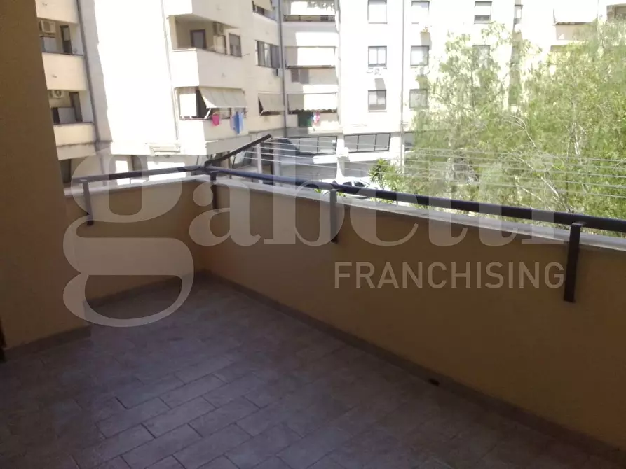 Immagine 3 di Appartamento in vendita  in Piazza G.B.TEDESCO, 6 a Taranto