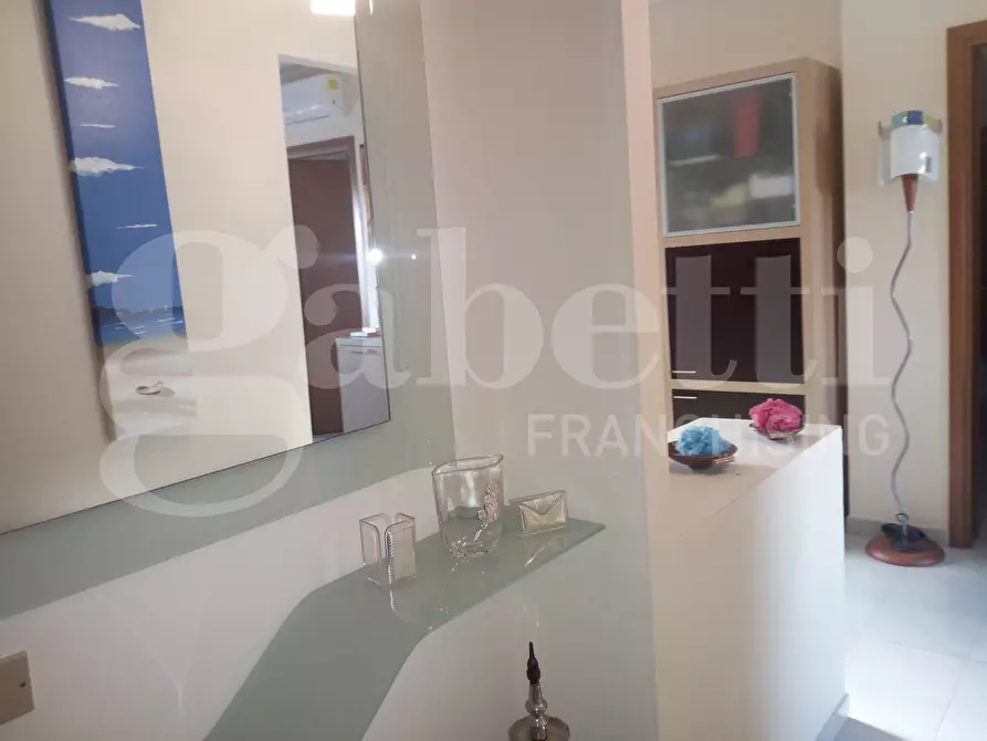 Immagine 3 di Appartamento in vendita  in Piazza SANDRO PERTINI, 22 a Taranto