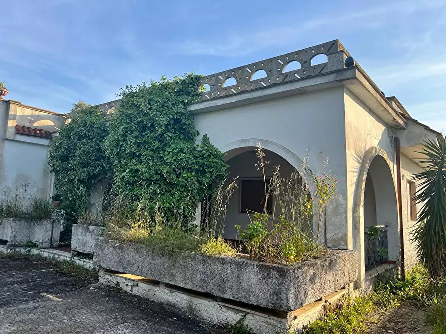 Immagine 1 di Villa in vendita  in Via DEI GELSOMINI, 1 a Grottaglie