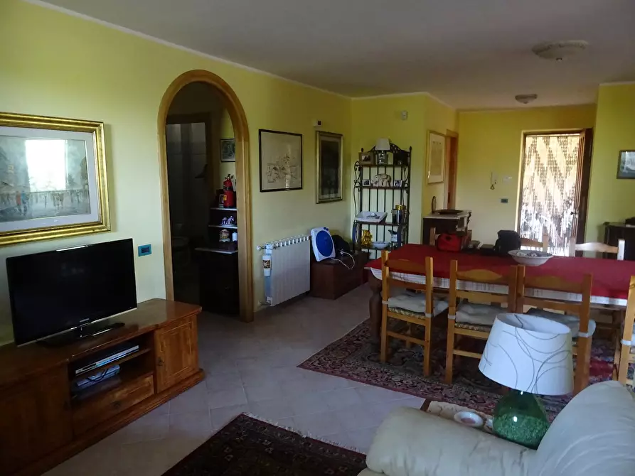 Immagine 17 di Villa in vendita  in Via Canale, 86 a Manziana