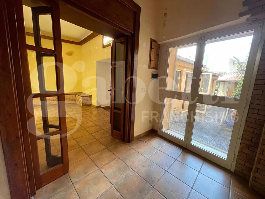 Immagine 5 di Appartamento in vendita  in Piazza S. Conca, 24 a Gaeta