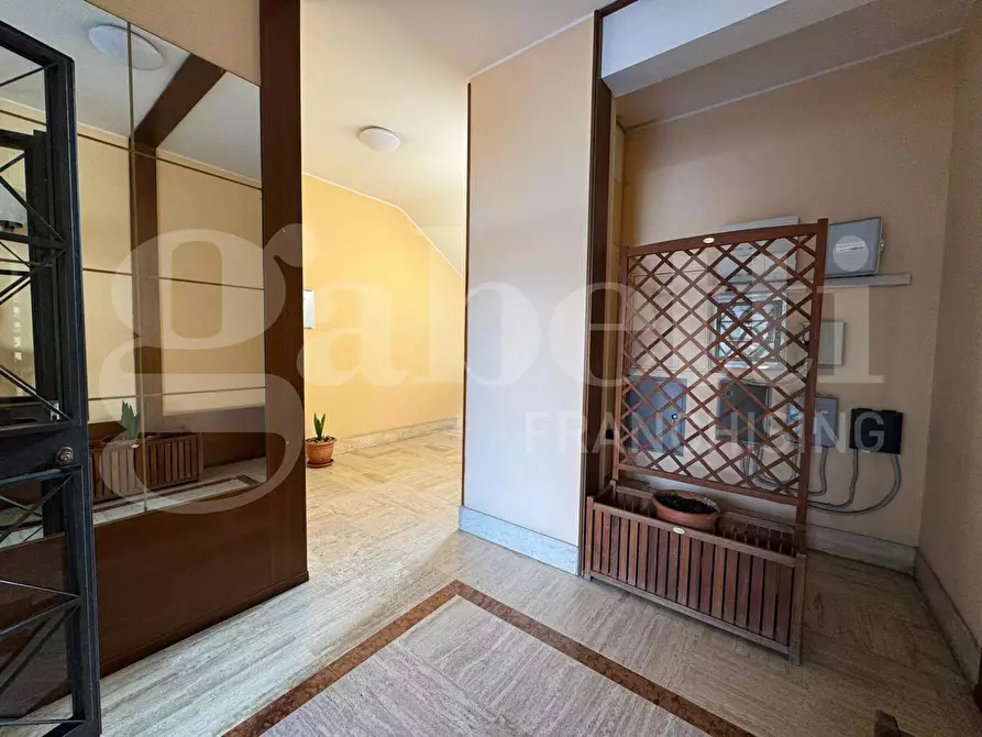 Immagine 7 di Appartamento in vendita  in Via Beniamino Segre, 15 a Roma
