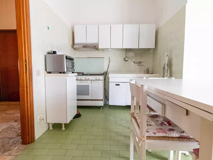 Immagine 10 di Appartamento in vendita  in Via Ravenna, 1 a Bologna