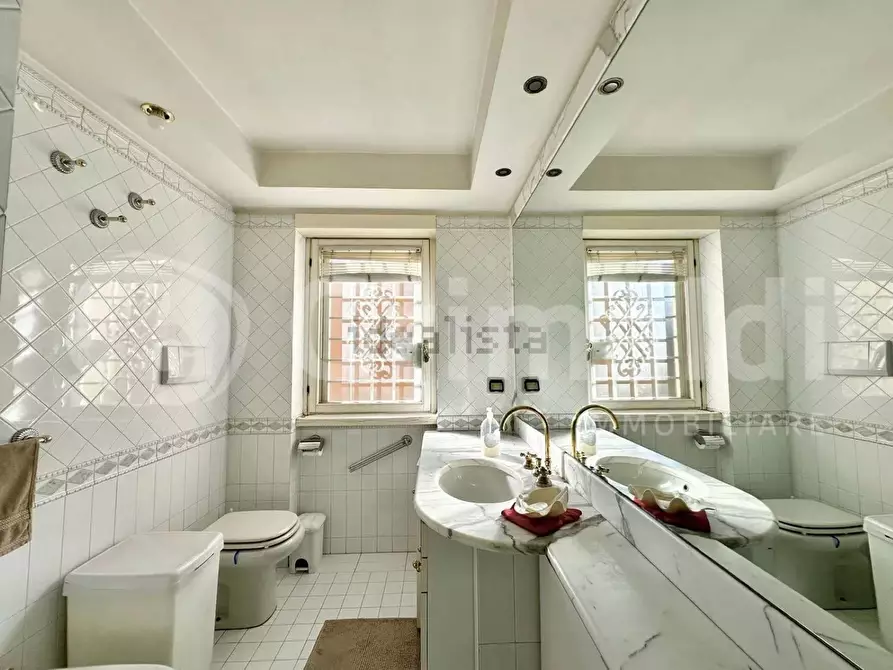 Immagine 27 di Casa bifamiliare in vendita  in Via Giuseppe Balzaretto, 1 a Roma