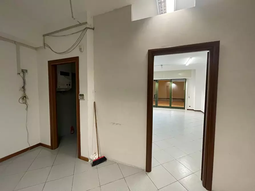 Immagine 12 di Negozio in affitto  in Via san magno, snc a Anagni