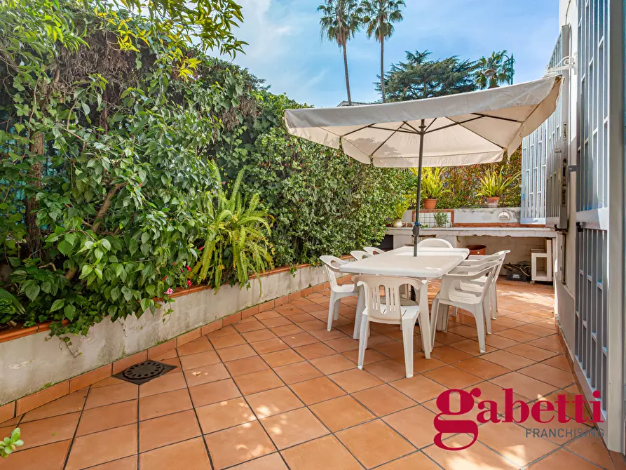 Immagine 23 di Appartamento in vendita  in Via Torquato Tasso, 343 a Napoli