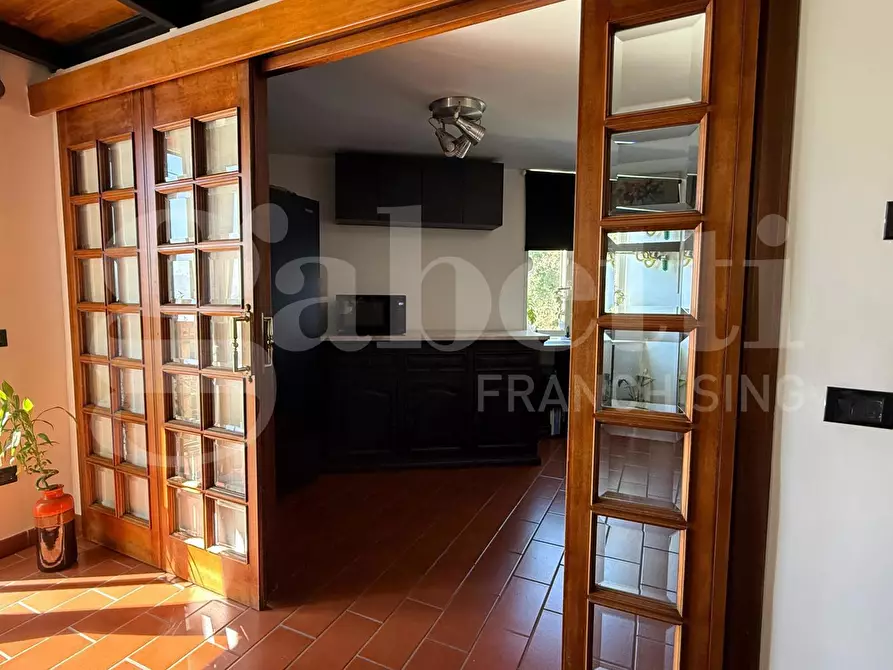 Immagine 5 di Appartamento in vendita  in Via Girolamo Santa Croce, 15 a Napoli