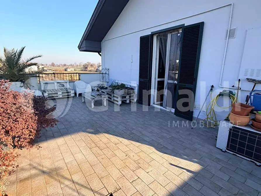 Immagine 1 di Appartamento in vendita  in Via UNGARETTI, SNC a Inverno E Monteleone