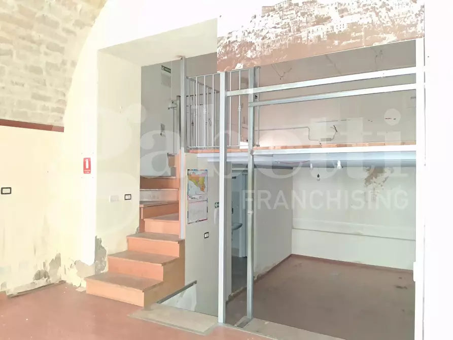 Immagine 6 di Laboratorio in affitto  in Via San Giovanni, 40 a Ragusa