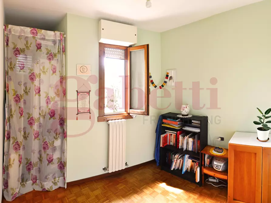 Immagine 6 di Appartamento in vendita  in Via Locatelli, 23 a Alzano Lombardo
