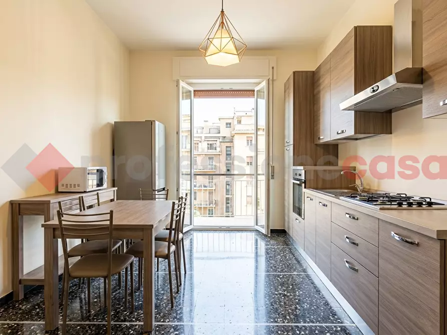 Immagine 3 di Appartamento in vendita  in Via DEI MILLE a Bari
