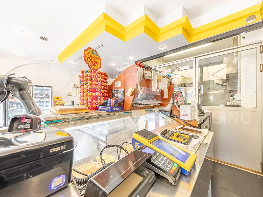 Immagine 24 di Bar / Ristorante in vendita  in Via Cogoleto a Roma