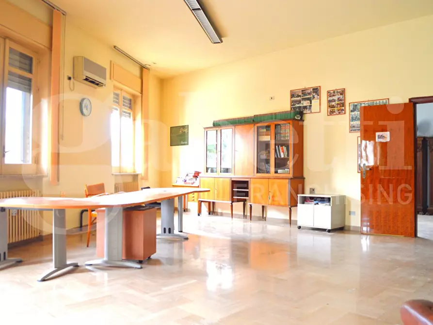 Immagine 10 di Ufficio in affitto  in Via Palma di Montechiaro, 212 a Ragusa