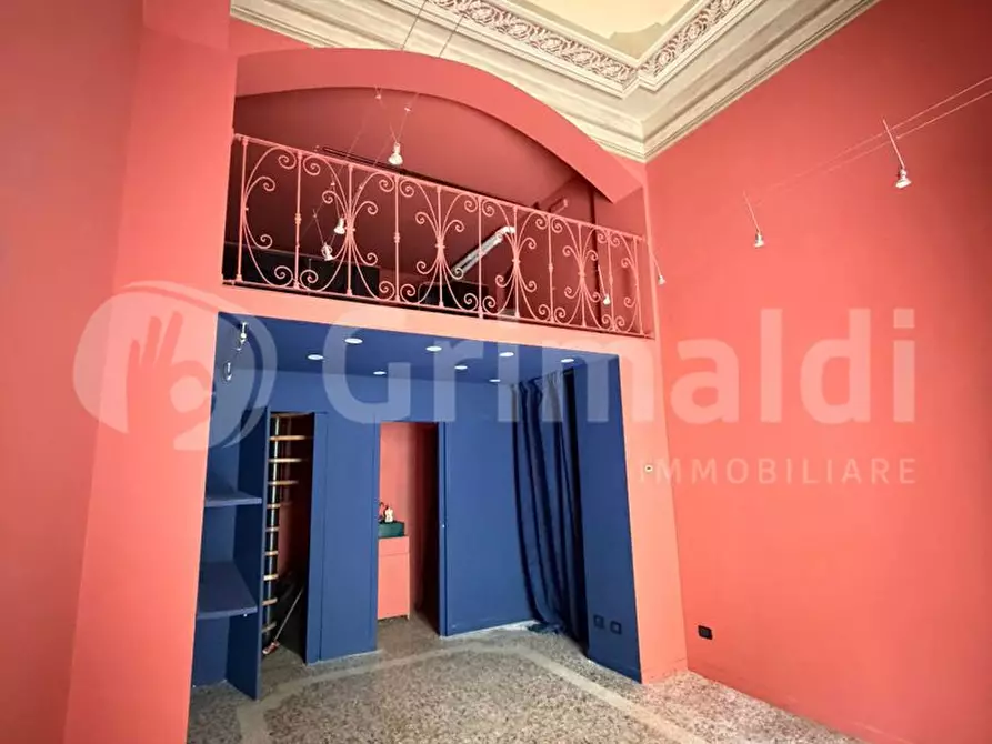 Immagine 1 di Negozio in vendita  in Corso GARIBALDI, 7A a Pavia