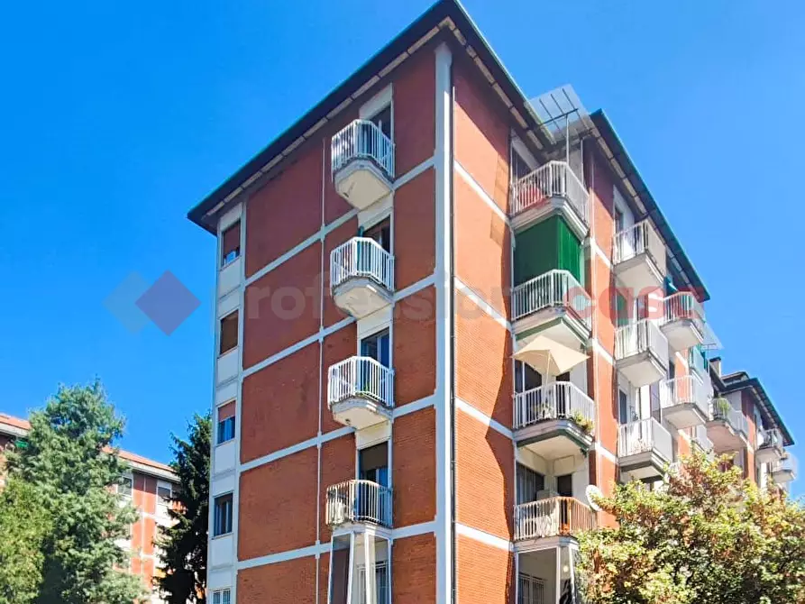 Immagine 2 di Appartamento in vendita  in Via TOGLIATTI, 11 a Locate Di Triulzi