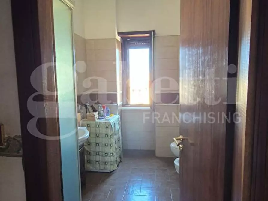 Immagine 29 di Appartamento in vendita  in Corso Umberto I, 68 a Torre Annunziata