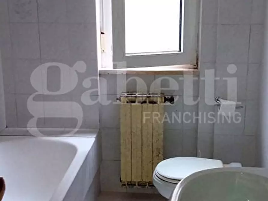 Immagine 14 di Appartamento in affitto  in Via Cristoforo Colombo, 14 a Gaeta