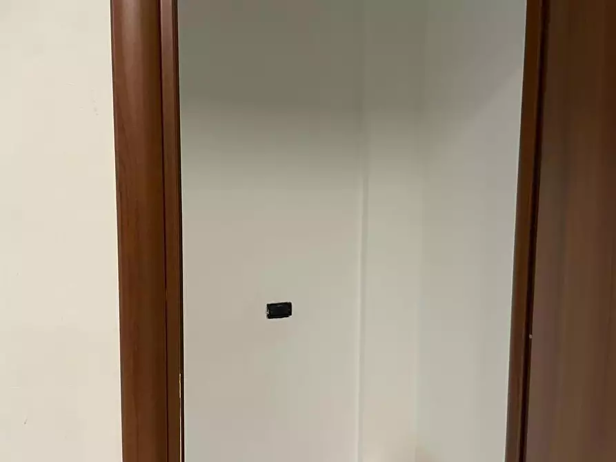 Immagine 8 di Negozio in affitto  in Via san magno, snc a Anagni