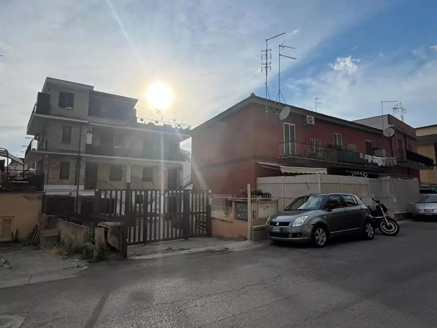 Immagine 13 di Appartamento in vendita  in Via del Risaro, 110/a a Roma