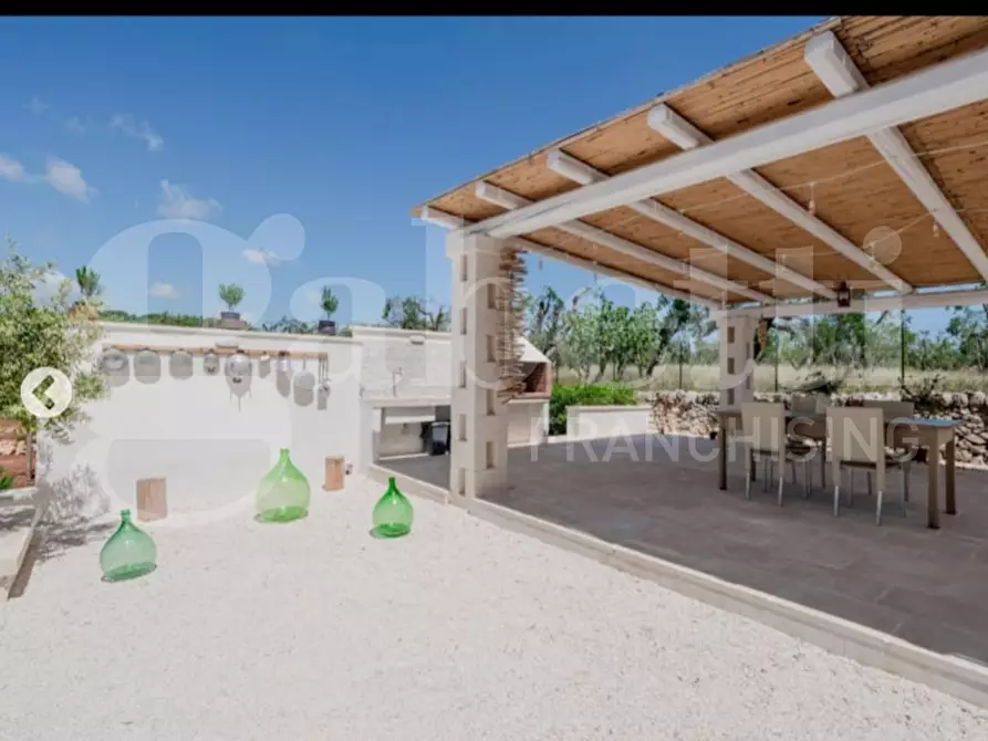 Immagine 10 di Villa in vendita  in Contrada Traetta, sn a Ostuni