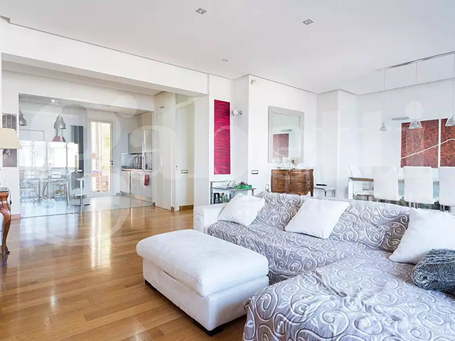 Immagine 6 di Appartamento in vendita  in Via Scipione Capece a Napoli