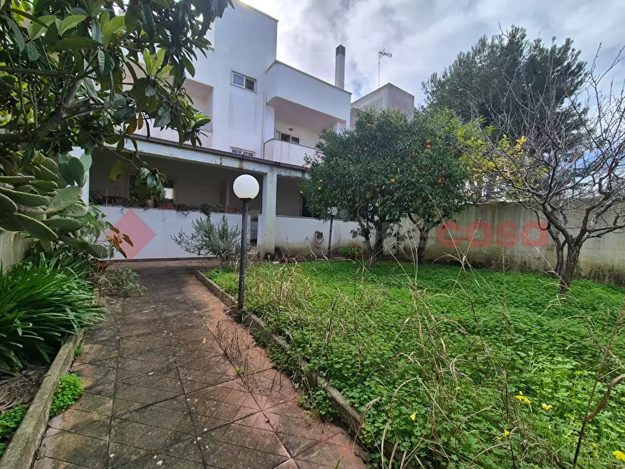 Immagine 2 di Villa in vendita  in Piazza DELLE ORCHIDEE, 18 a Brindisi