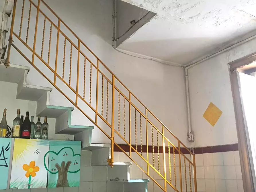 Immagine 14 di Palazzo in vendita  in Corso Tukory, 43 a Palermo