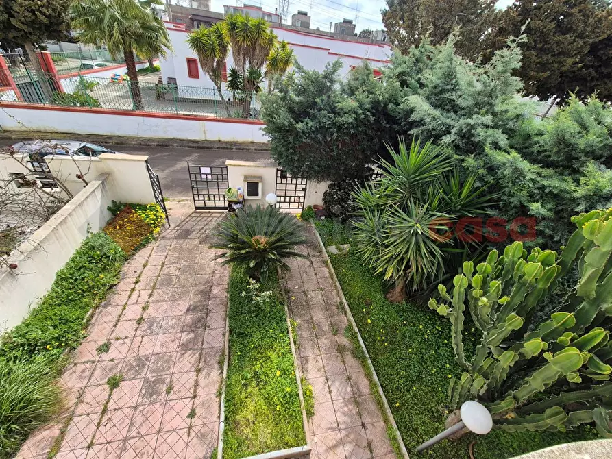 Immagine 17 di Villa in vendita  in Piazza DELLE ORCHIDEE, 18 a Brindisi