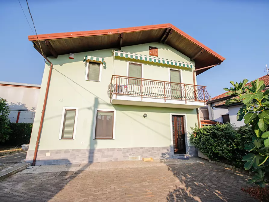 Immagine 1 di Casa indipendente in vendita  in Via Giuseppe di Vittorio a Rivarolo Canavese