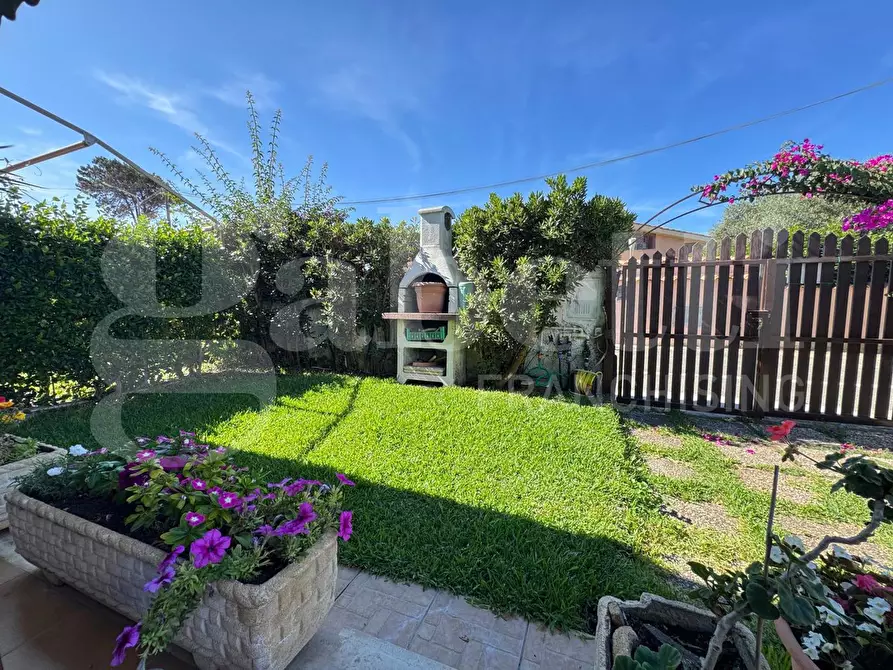 Immagine 7 di Villa in vendita  in Via Achille, 38 a Ardea