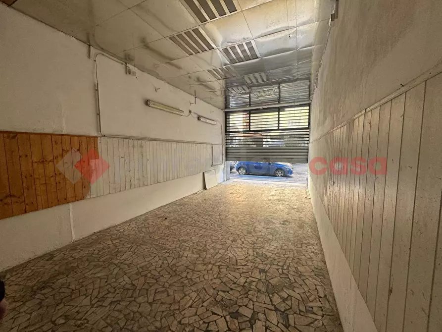 Immagine 5 di Negozio in affitto  in Viale DUSE a Firenze