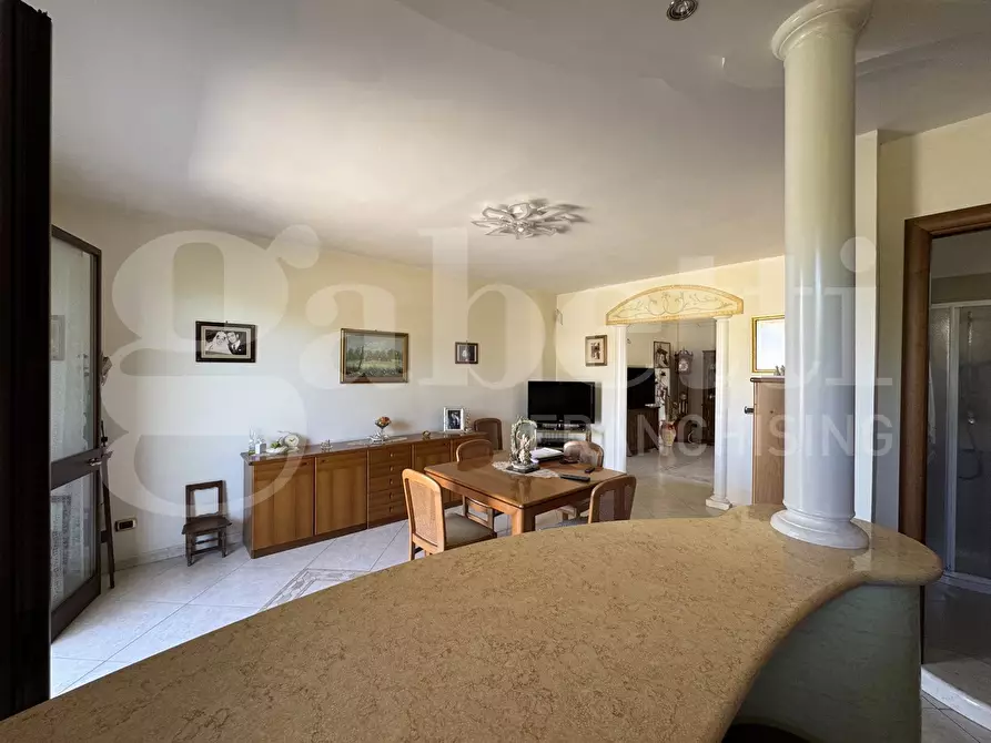 Immagine 21 di Villa in vendita  in Via San Gregorio Armeno, 42 a Nardo'