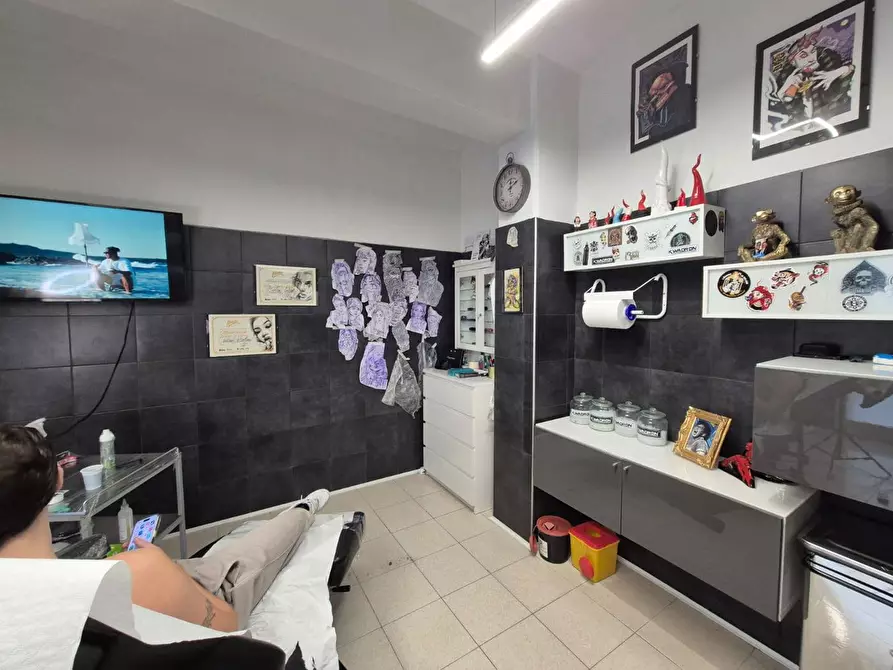 Immagine 27 di Negozio in vendita  in Via Vesuvio, 195 a Trecase