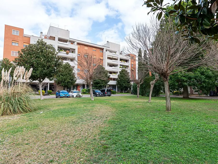 Immagine 25 di Appartamento in vendita  in Via di Dragoncello, 497 a Roma