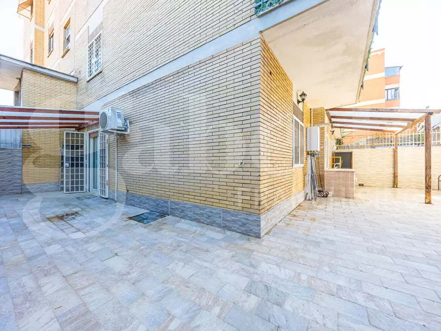 Immagine 30 di Appartamento in vendita  in Via dei Bruno, 69 a Roma