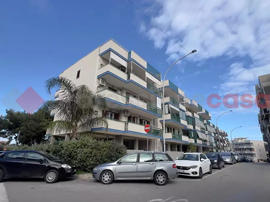 Immagine 1 di Appartamento in vendita  in Via Lorenzetti a Monopoli