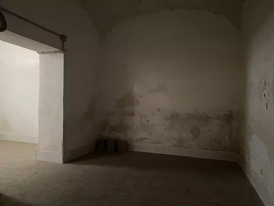 Immagine 12 di Magazzino in vendita  in Via Bruno Buozzi, 17 a San Giorgio A Cremano