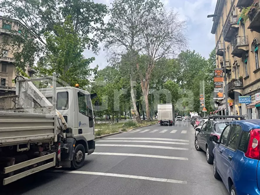Immagine 12 di Appartamento in vendita  in Via Cenisio a Milano