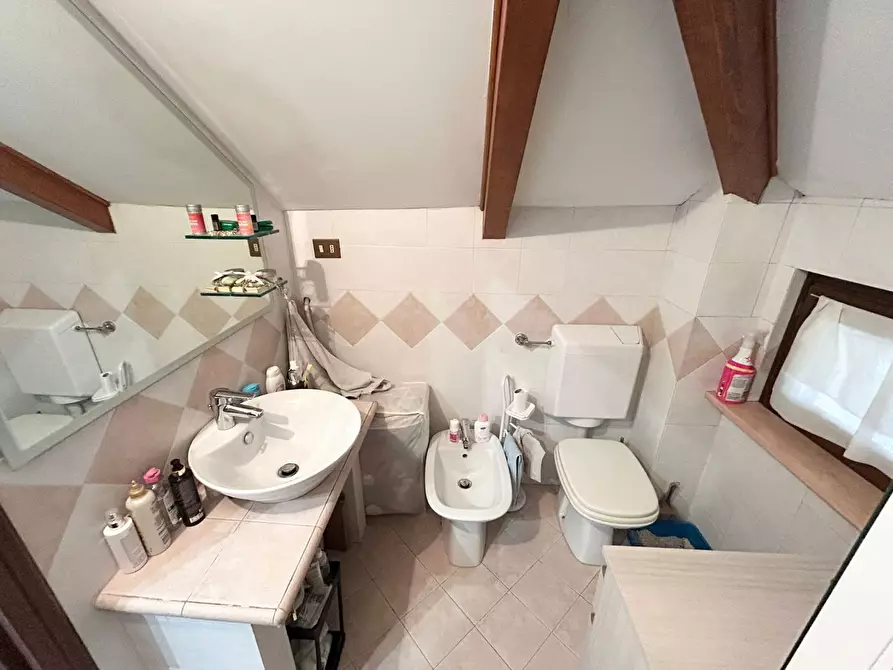 Immagine 28 di Appartamento in vendita  in Via Domenico Berti a Orbassano