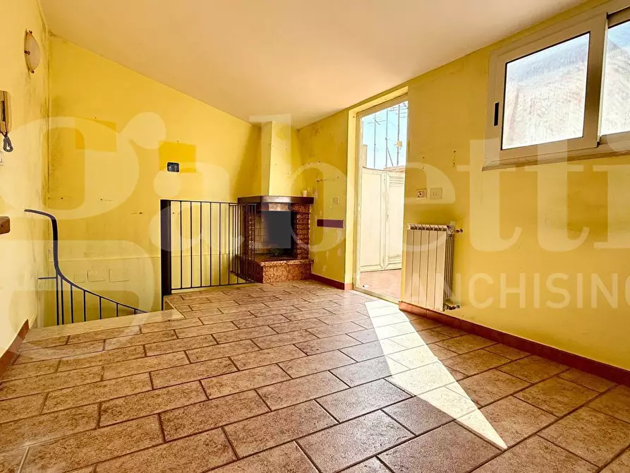 Immagine 11 di Appartamento in vendita  in Vico X Via Indipendenza, s.n.c a Gaeta