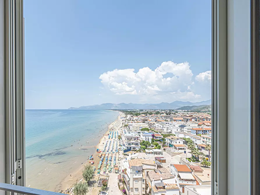Immagine 28 di Appartamento in vendita  in Via Madonnella, 3 a Sperlonga
