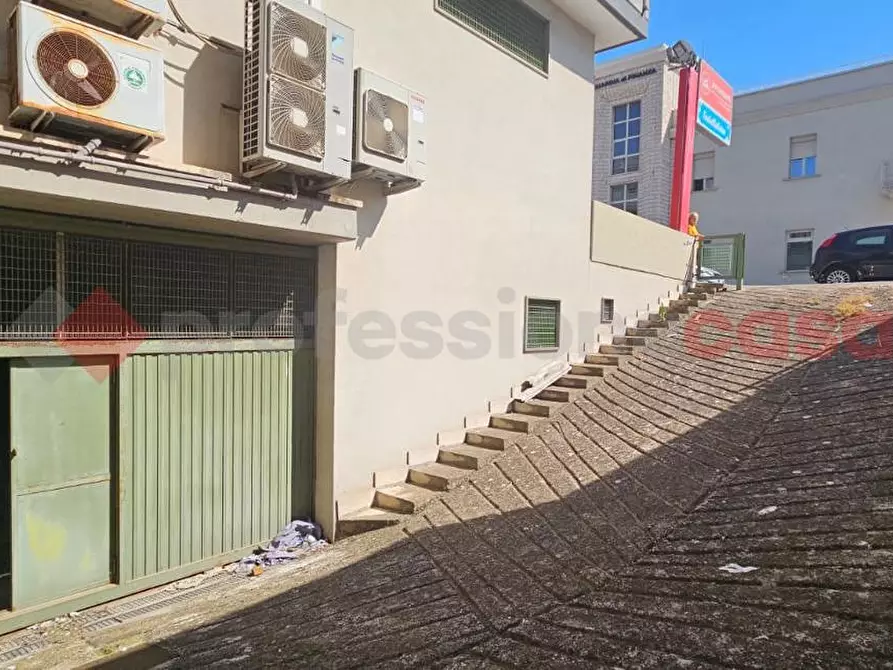 Immagine 3 di Magazzino in vendita  in Viale ALDO MORO, 00 a Monopoli