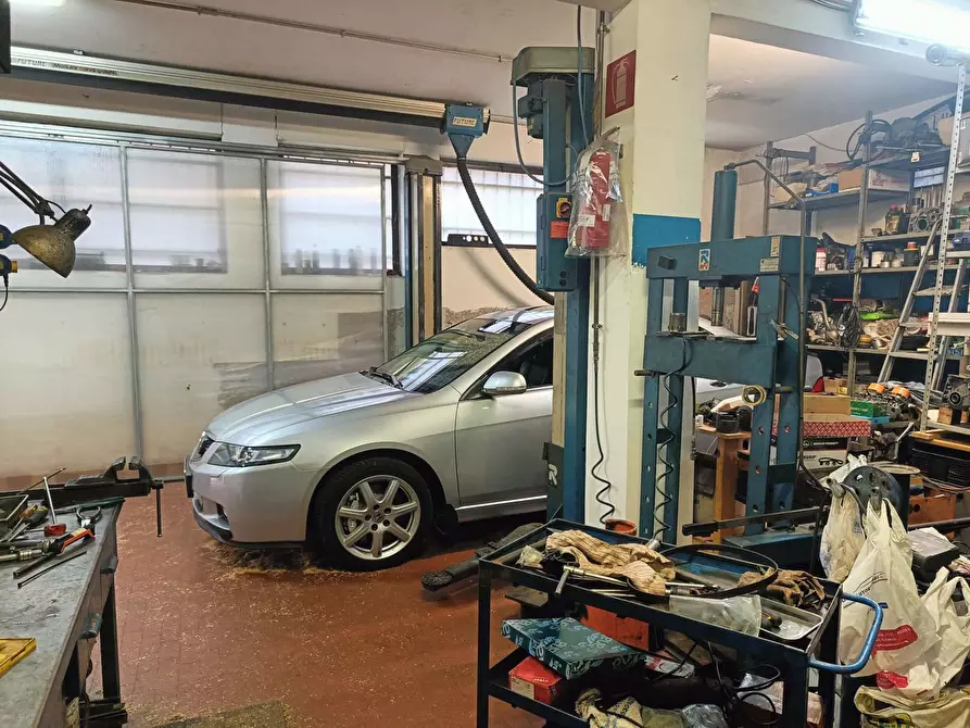 Immagine 20 di Laboratorio in vendita  in Via Silvestro Lega, 40 a Roma