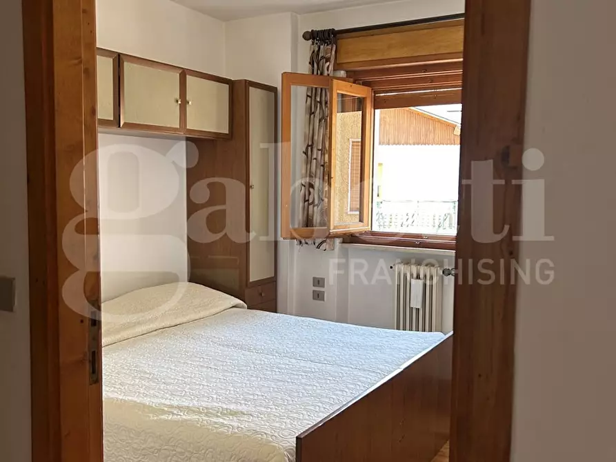Immagine 38 di Appartamento in vendita  in Via Corno D'Aola, 5 a Ponte Di Legno